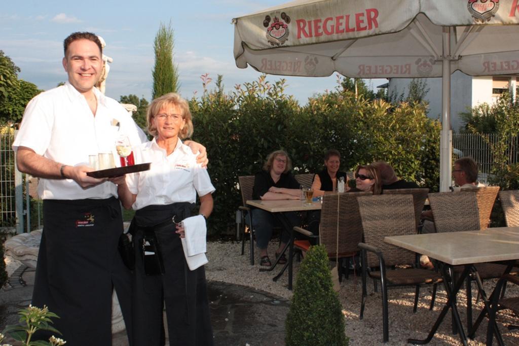 ריינהאוזן Hotel - Restaurant Hirschen - Werneths Landgasthof Beim Europa- Park Rust מראה חיצוני תמונה