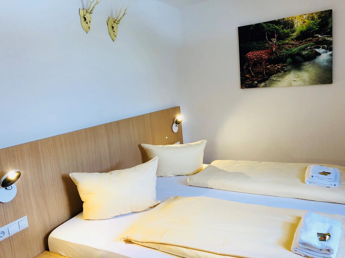 ריינהאוזן Hotel - Restaurant Hirschen - Werneths Landgasthof Beim Europa- Park Rust מראה חיצוני תמונה