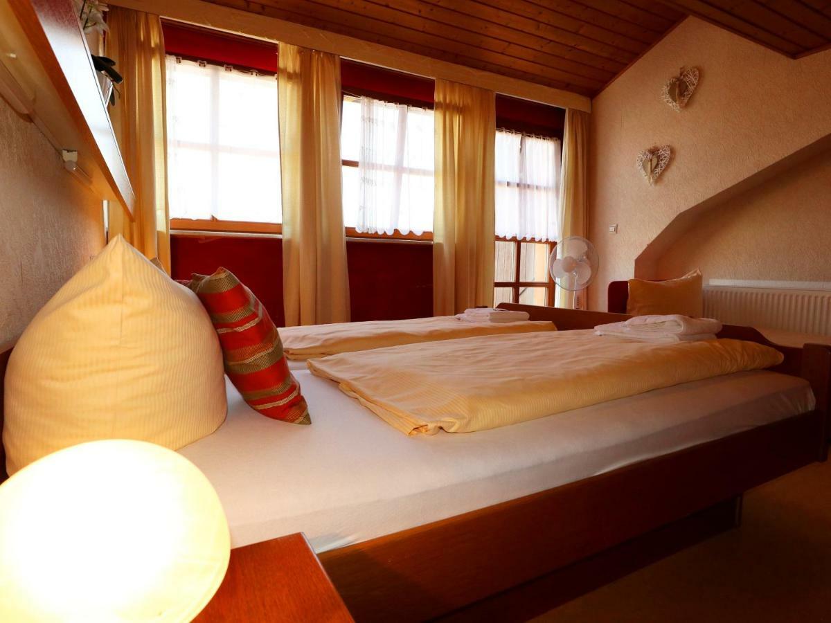 ריינהאוזן Hotel - Restaurant Hirschen - Werneths Landgasthof Beim Europa- Park Rust מראה חיצוני תמונה