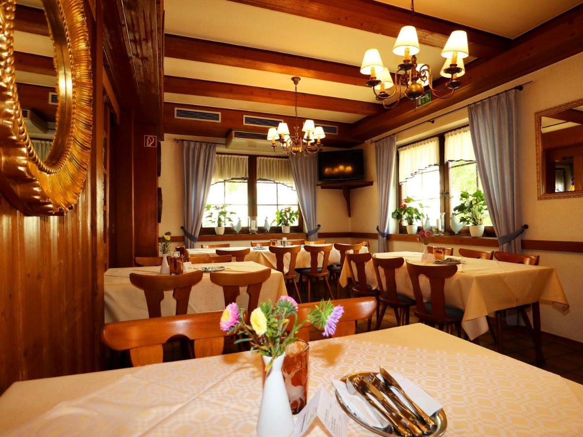 ריינהאוזן Hotel - Restaurant Hirschen - Werneths Landgasthof Beim Europa- Park Rust מראה חיצוני תמונה
